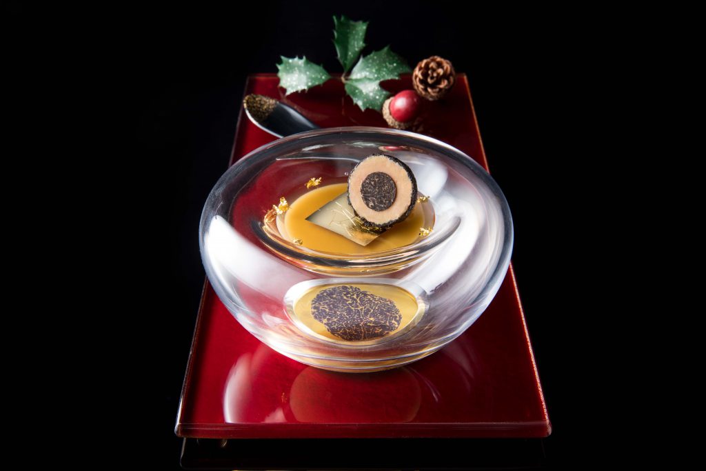 クリスマス期間限定メニュー 年12月21日 12月25日 ガストロノミー ジョエル ロブション Topics Joel Robuchon ジョエル ロブション